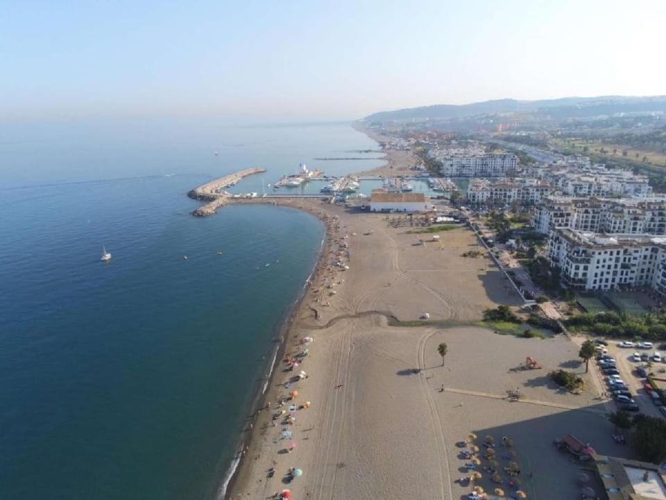Personal Y Coqueto En Primerisima Linea De Playa, En La Costa Del Sol. Puerto De La Duquesa Castillo de Sabinillas 外观 照片